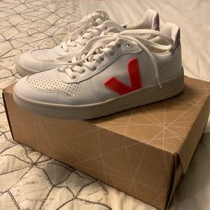 Veja sneakers! Never worn